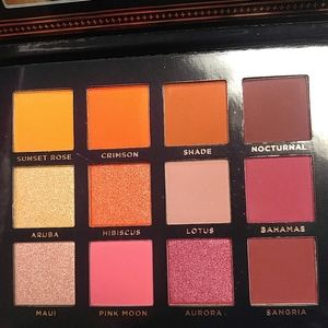 Ace Beaute Scarlet Dusk eyeshadow palette